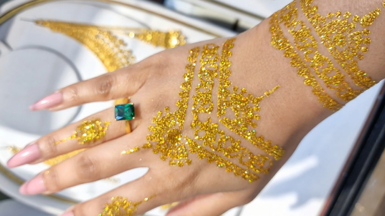 Glitter Henna Service