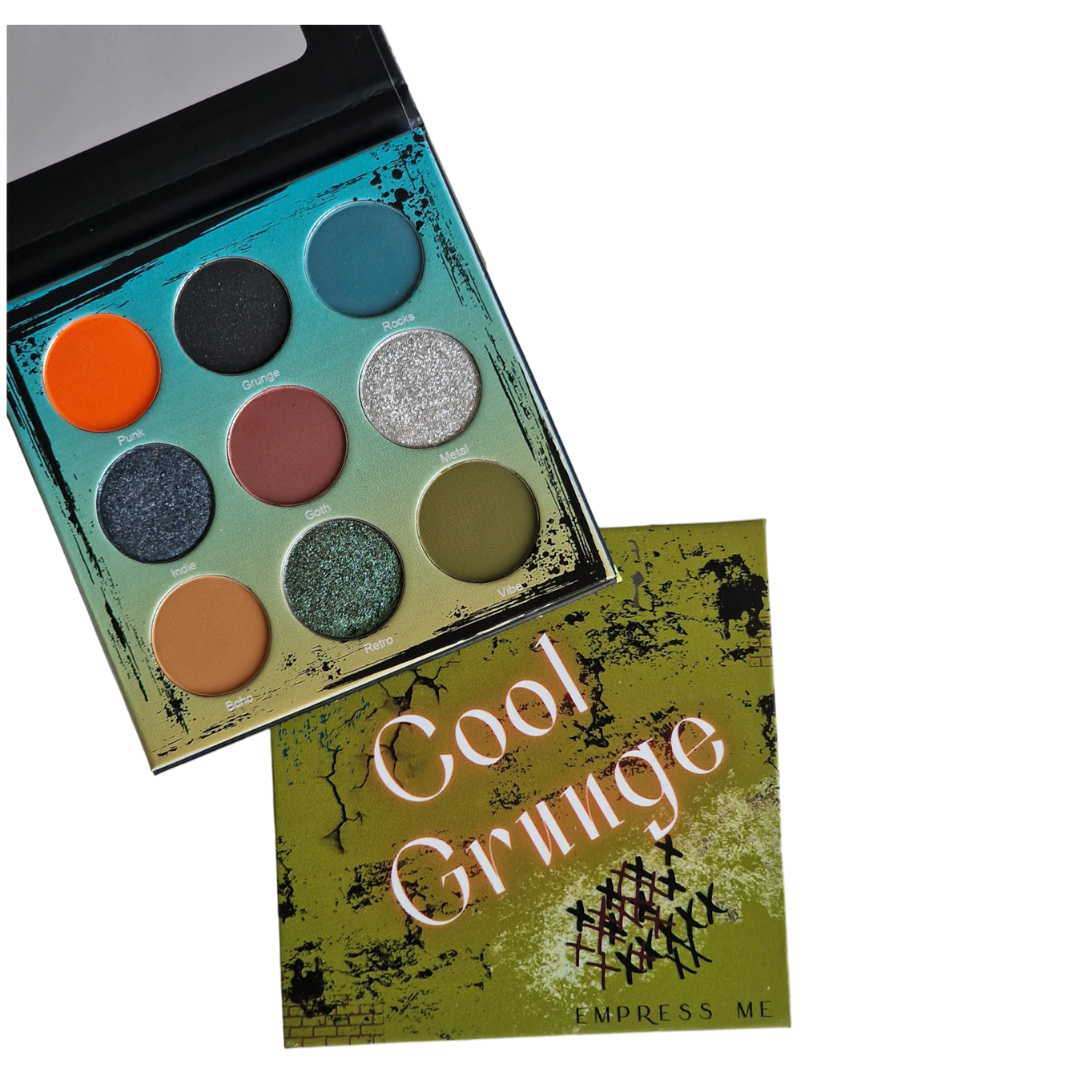 Cool Grunge eyeshadow palette. grunge makeup