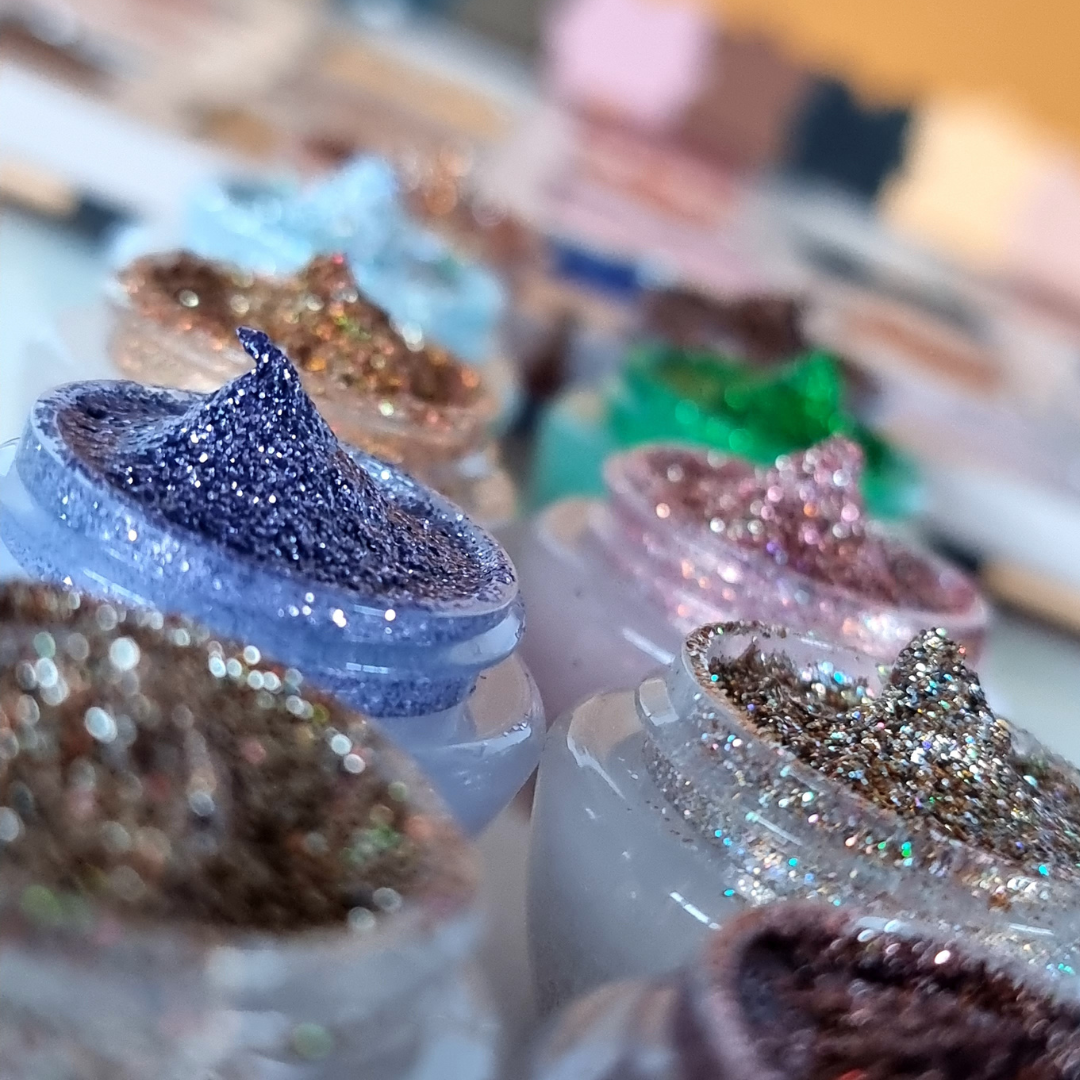 How to make Glitter Glaze Kit for glitter eyeshadow